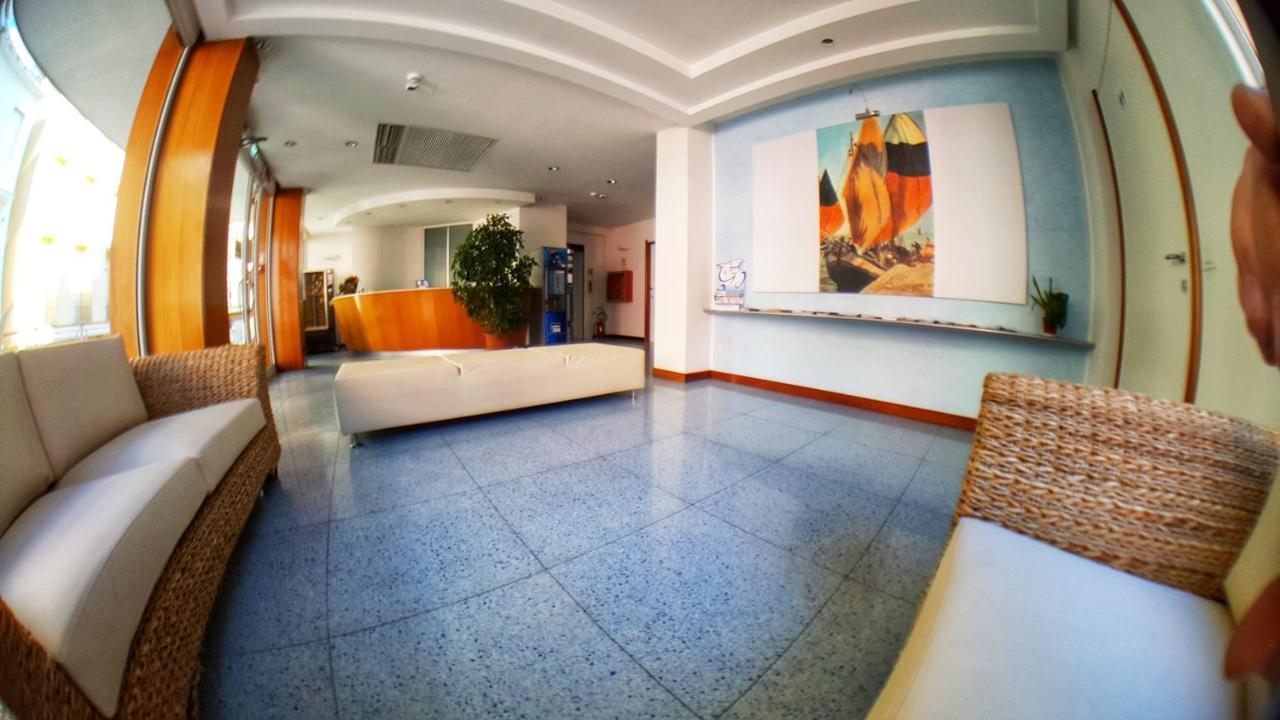 غابيتّشي ماري Residence Adriatico المظهر الخارجي الصورة